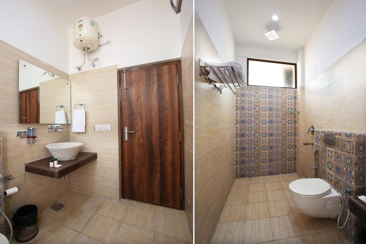 Oyo 9159 Hotel Royal Woodslark Zirakpur Kültér fotó